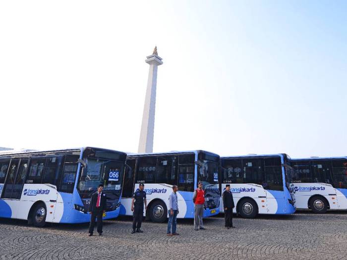 Daftar jalur transportasi utama menuju pusat kota dari kawasan perumahan