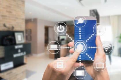 Informasi teknologi smart home pada perumahan modern