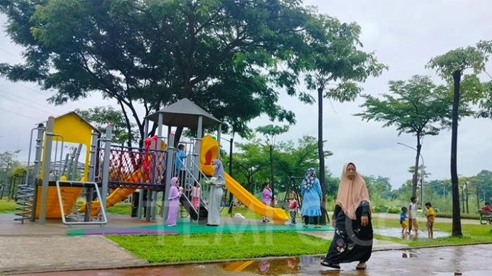Kawasan perumahan baru dengan fasilitas olahraga dan taman hijau