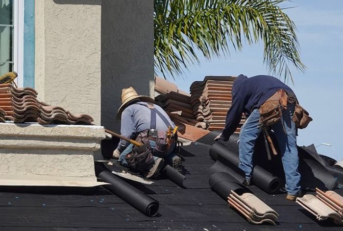 Renovasi atap rumah bocor solusi terbaik