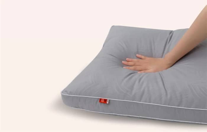 Bahan bantal nyaman dan awet untuk furniture rumah