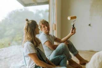 Cara mengecat ulang rumah lama agar terlihat baru lagi