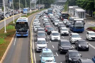 Keuntungan tinggal di perumahan dekat transportasi umum untuk mobilitas mudah