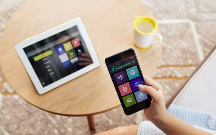 Teknologi smart home yang cocok untuk rumah kecil