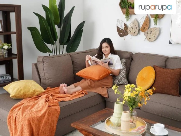 Trend bantal dekoratif untuk ruang tamu modern