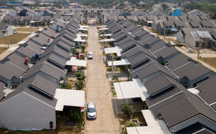 Perumahan murah dengan area parkir memadai