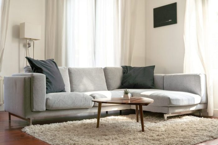 Cara memilih sofa untuk ruang tamu kecil dan minimalis