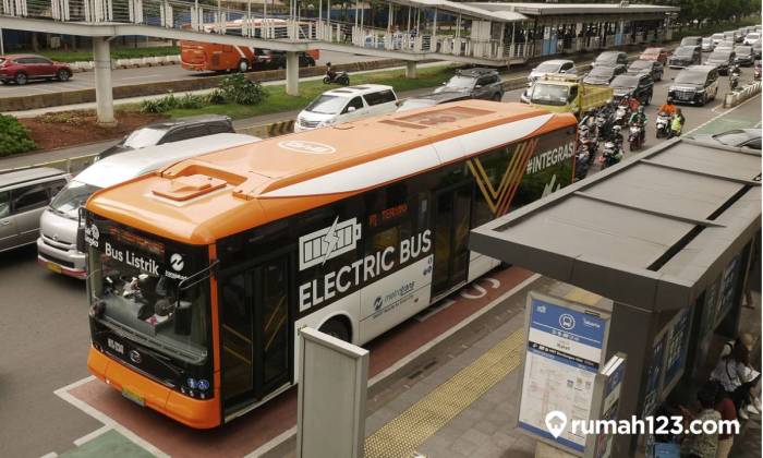 Informasi tarif transportasi umum dari kawasan menuju pusat kota